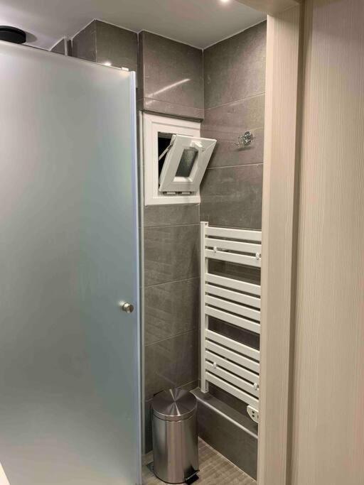 Lux Appartment , 3 Rooms Full Extra , City Center Salonic Exterior foto